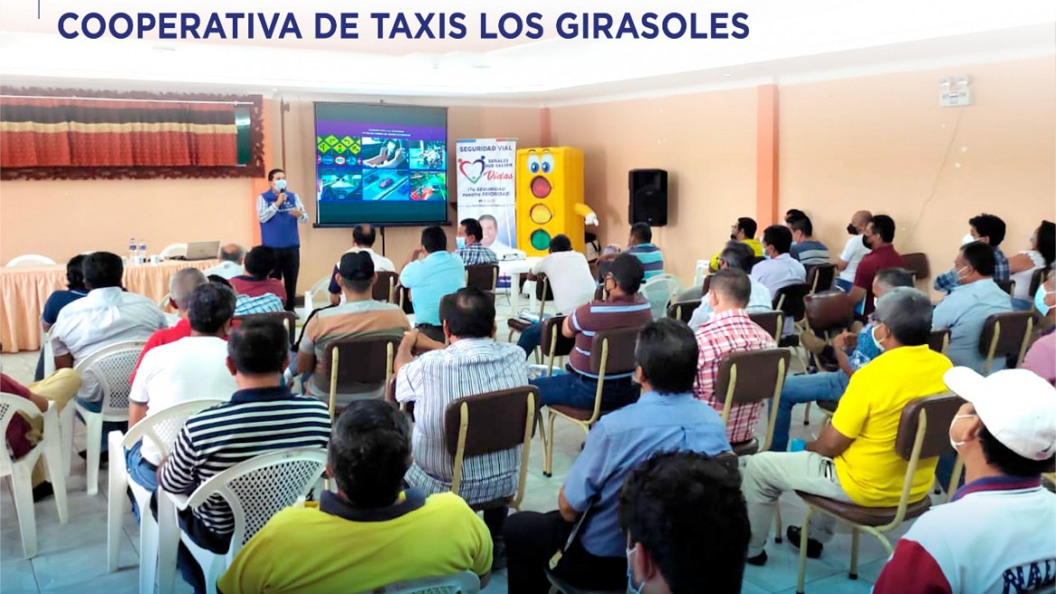 Capacitación a conductores de cooperativas de taxis